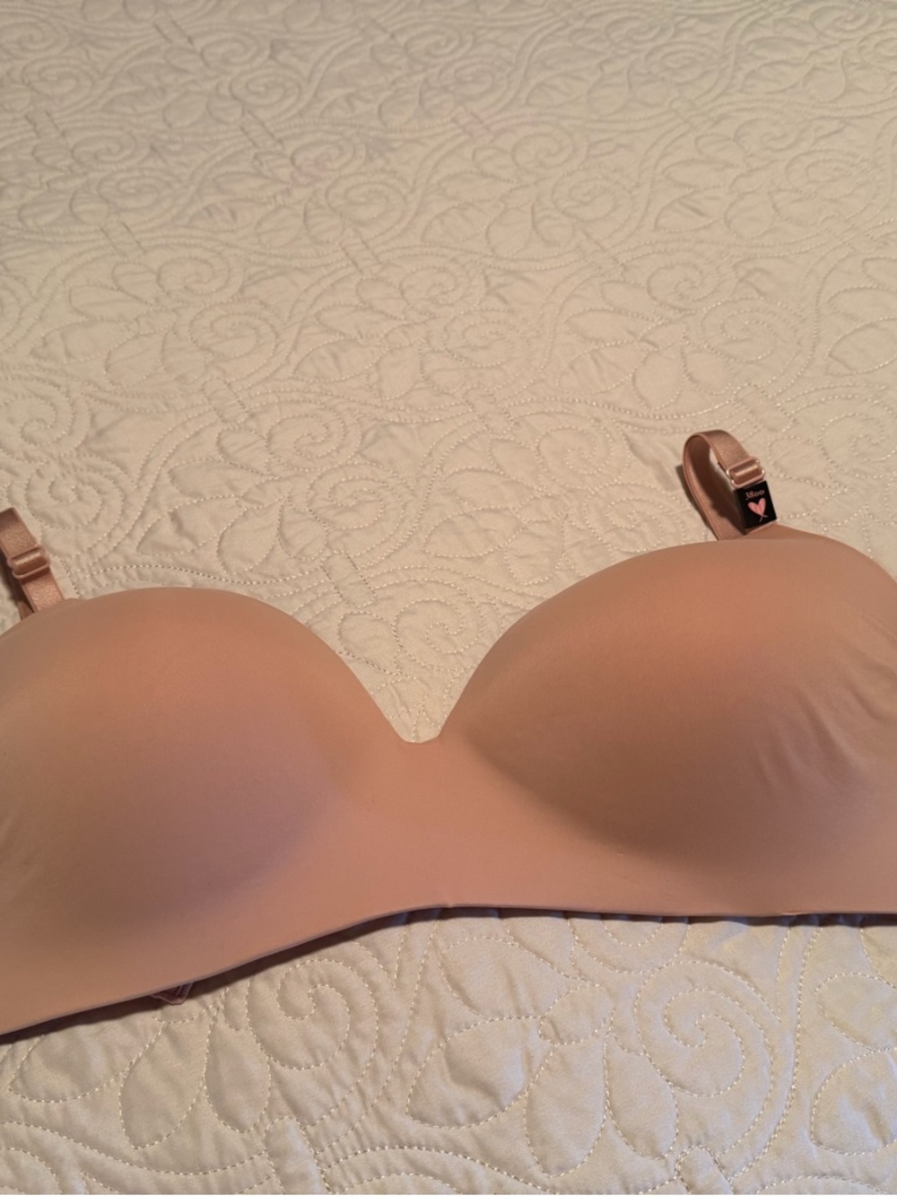 Victoria's Secret Nude Strapless Smooth T-Shirt Bra